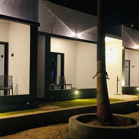 Mayekar'S Holiday Home, Chivla Beach, Mālvan Exteriér fotografie